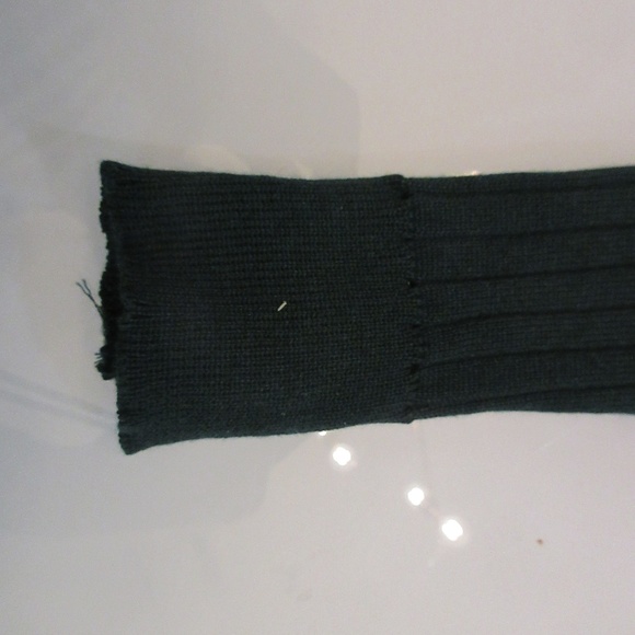 Green Ribbed Sweater Top - Picture 4 of 4